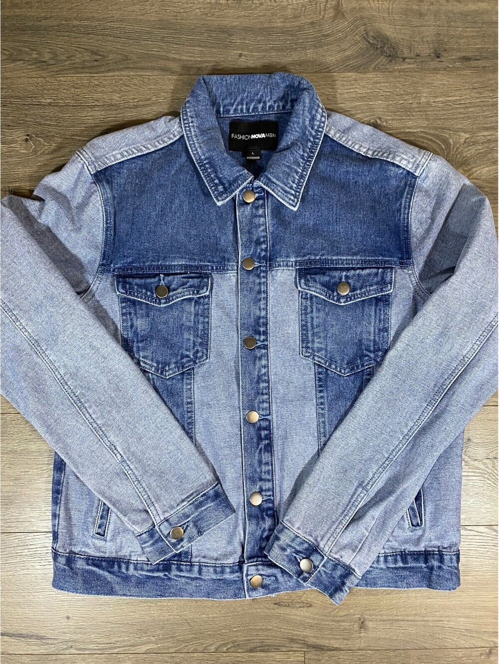Fashion Nova Men Denim Jacket L Blue Two Tone Colorblock Trucker Jean Jacket